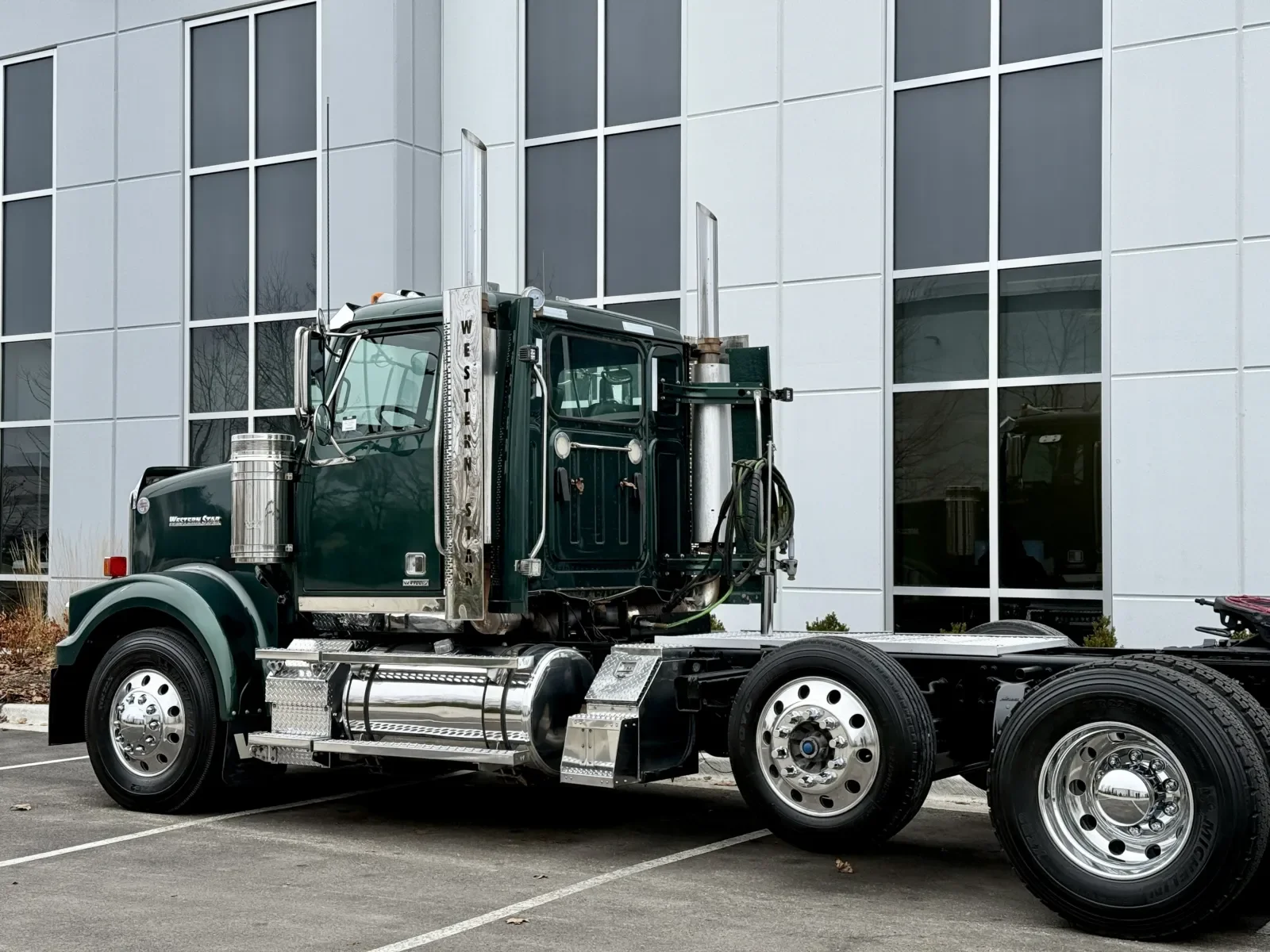 2021 Western Star 4900 in New Lenox, IL — photo 8