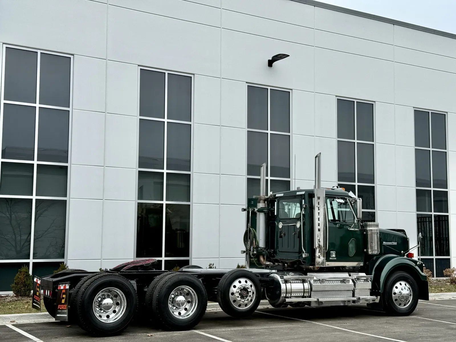 2021 Western Star 4900 in New Lenox, IL — photo 5