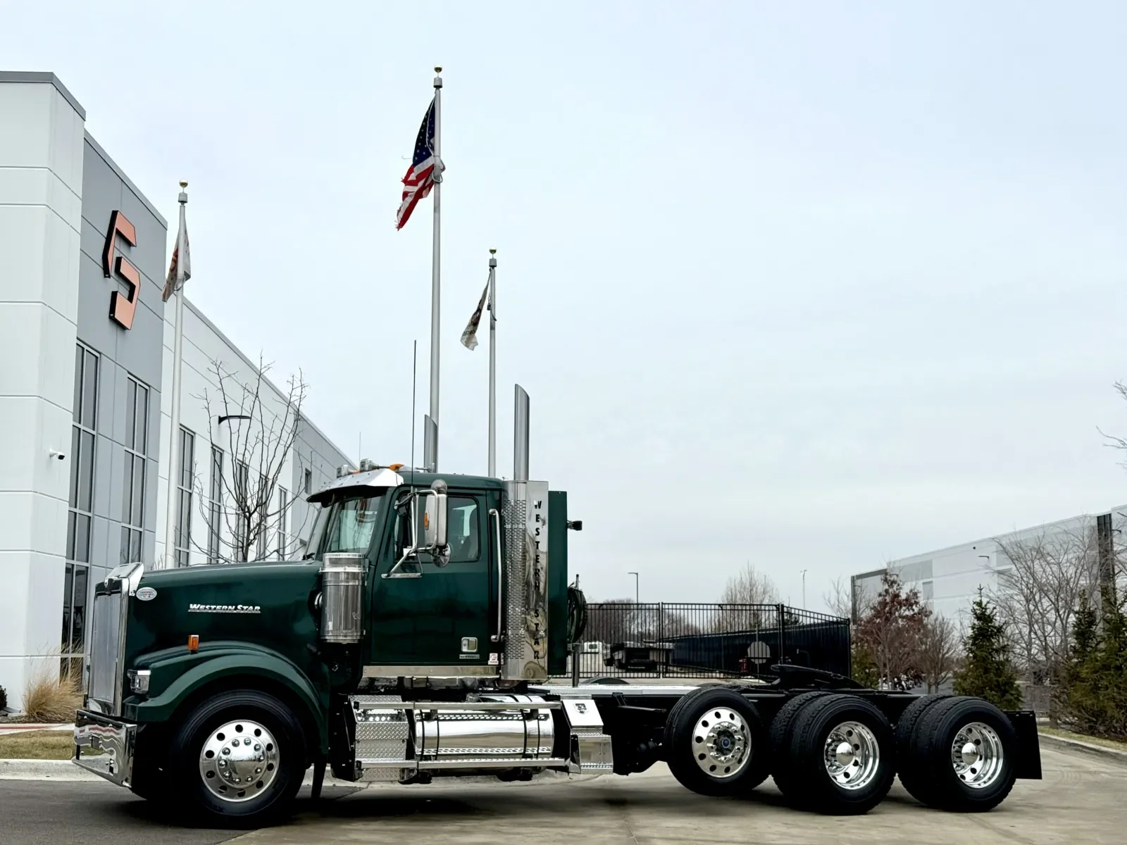 2021 Western Star 4900 in New Lenox, IL