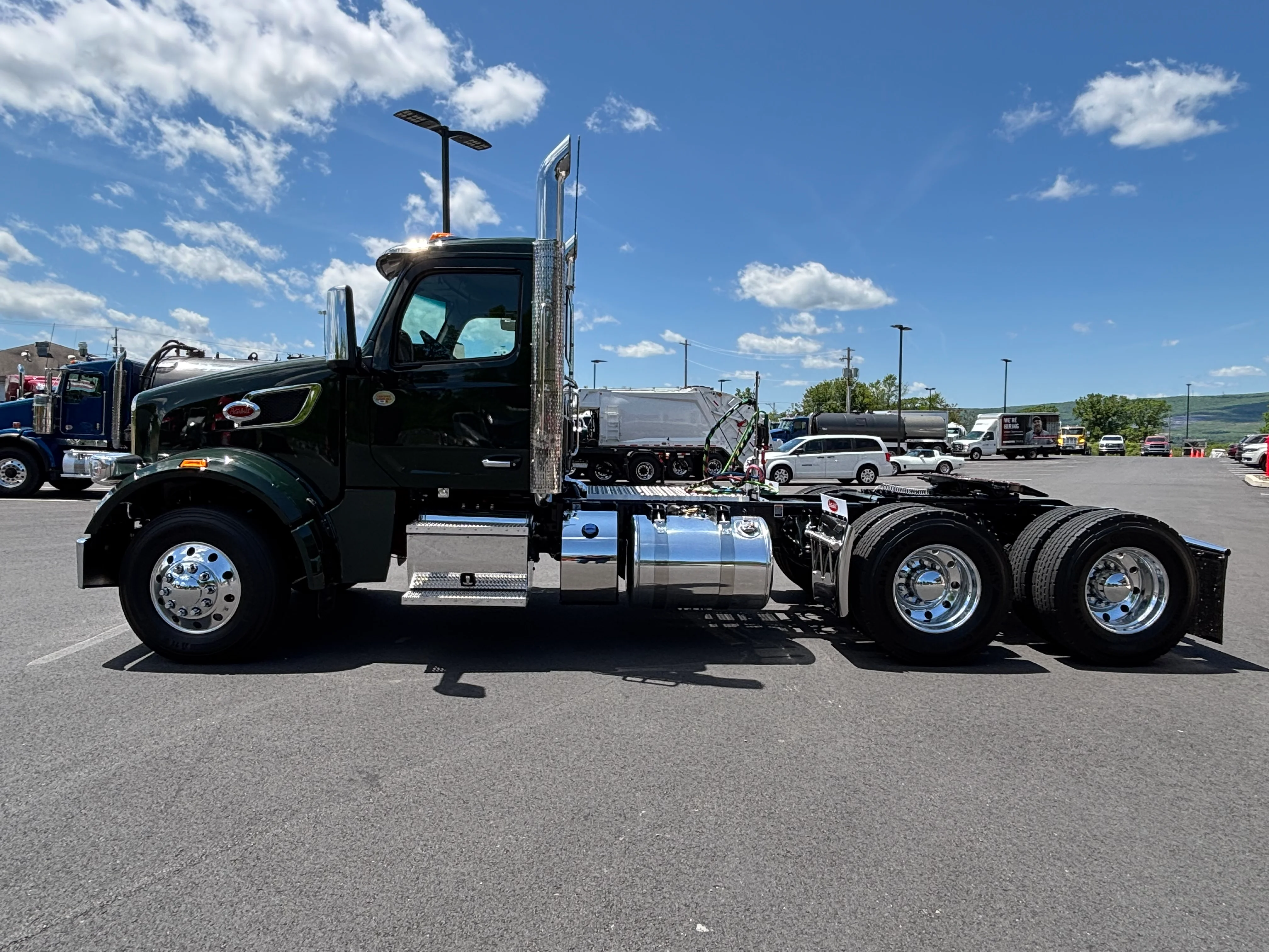 2027 Peterbilt 567 in Scranton, PA — photo 2