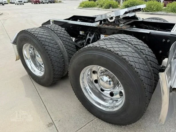 2022 Peterbilt 389 in Missoula, MT — photo 18