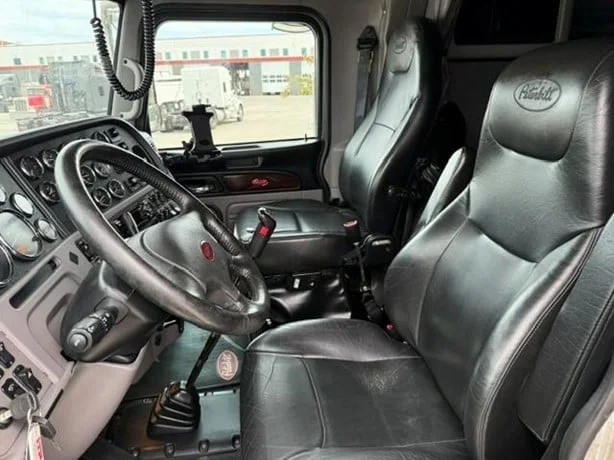 2022 Peterbilt 389 in Missoula, MT — photo 26