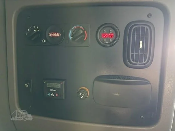 2022 Peterbilt 389 in Missoula, MT — photo 34