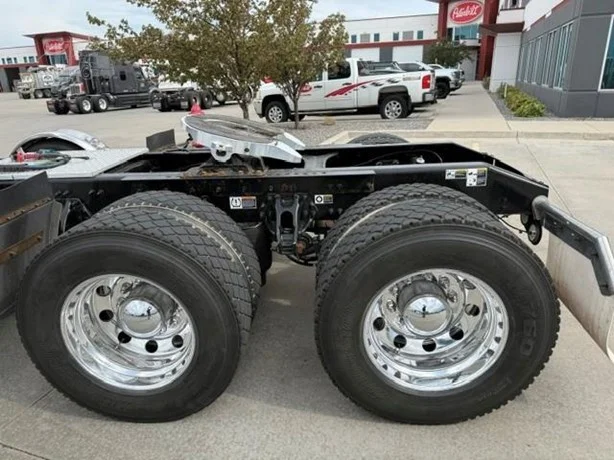 2022 Peterbilt 389 in Missoula, MT — photo 20