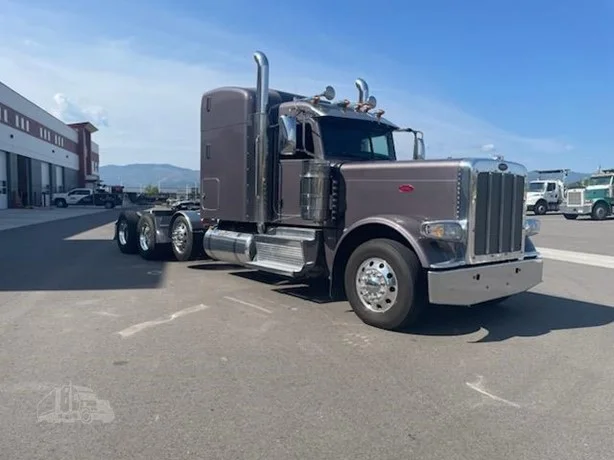2022 Peterbilt 389 in Missoula, MT — photo 8