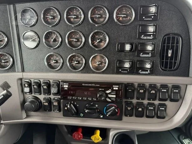 2022 Peterbilt 389 in Missoula, MT — photo 29