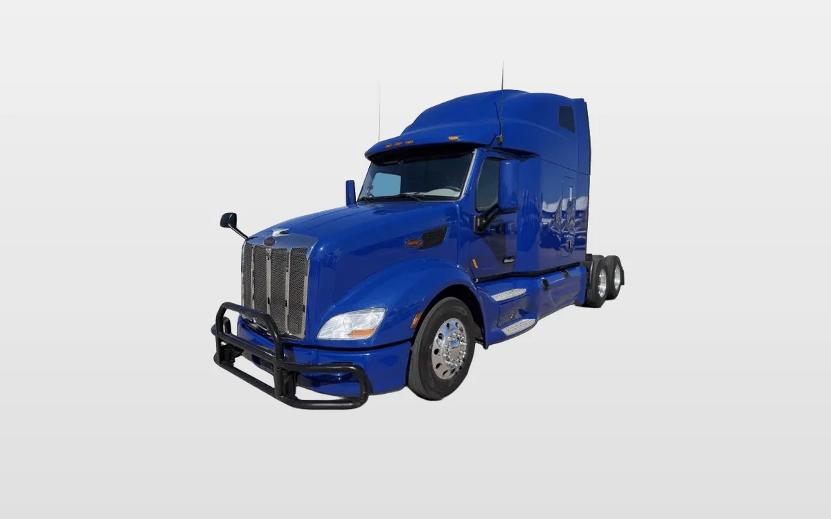 2022 Peterbilt 579 - image 1