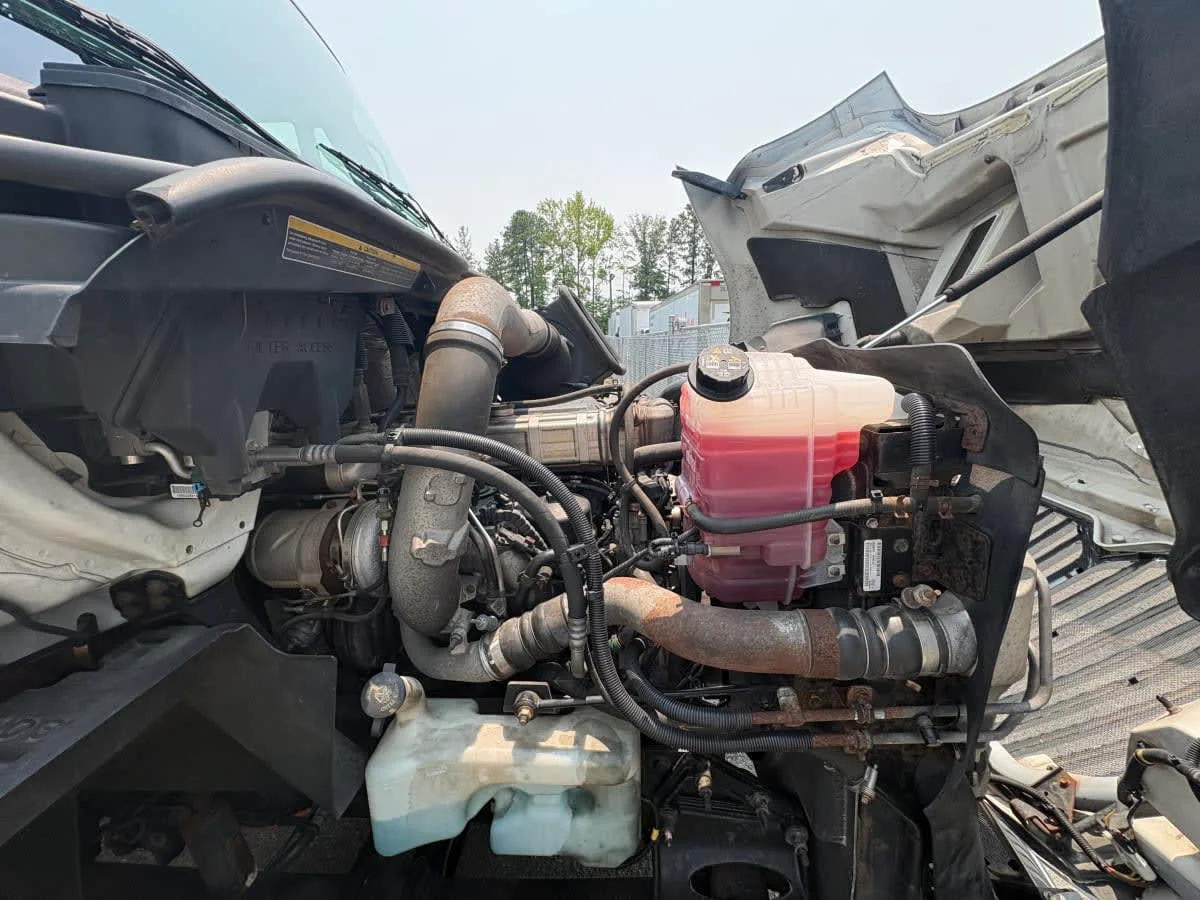 2018 International ProStar in Ashland, VA — photo 8