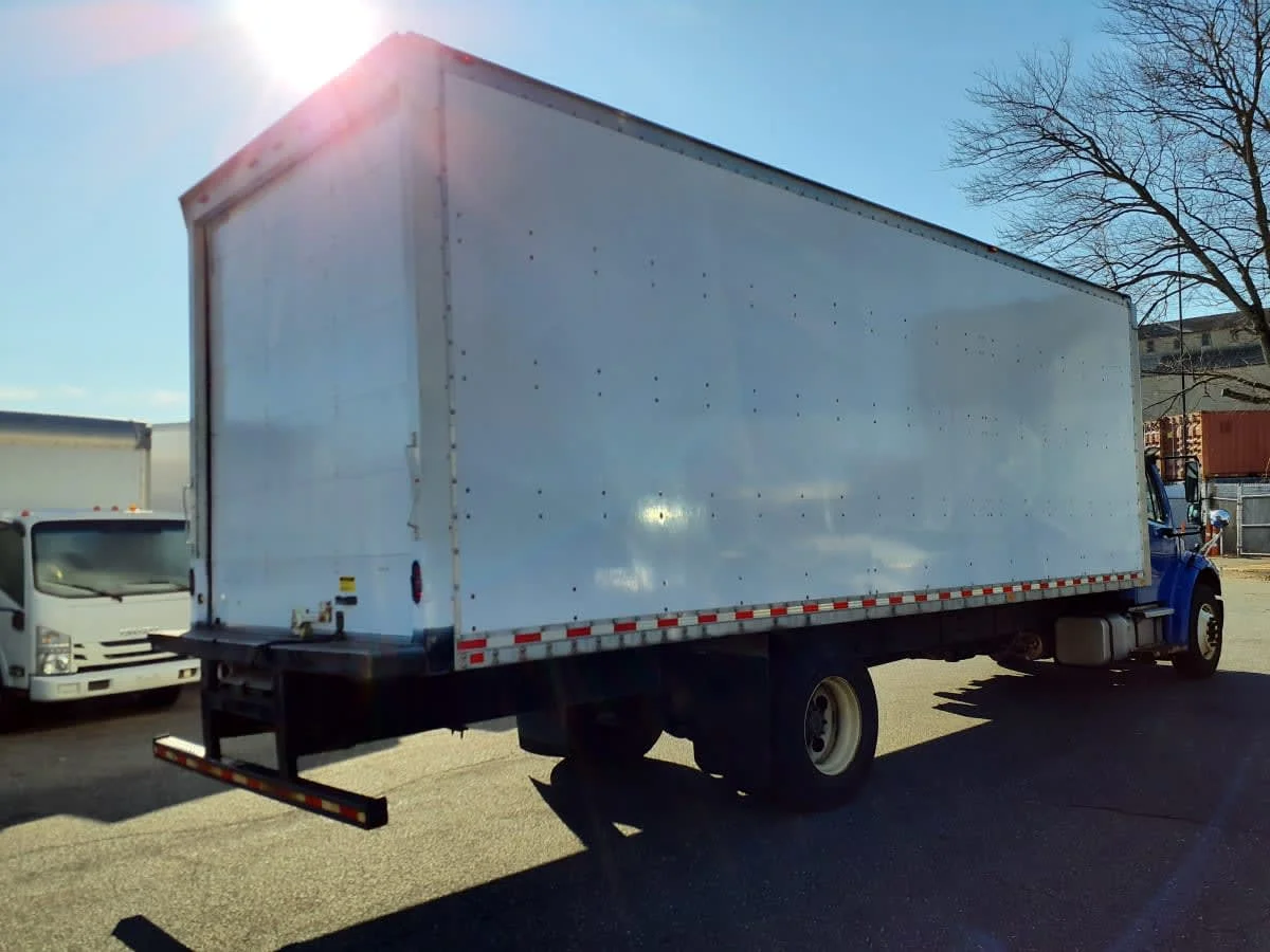 2020 Freightliner M2 106 - image 4