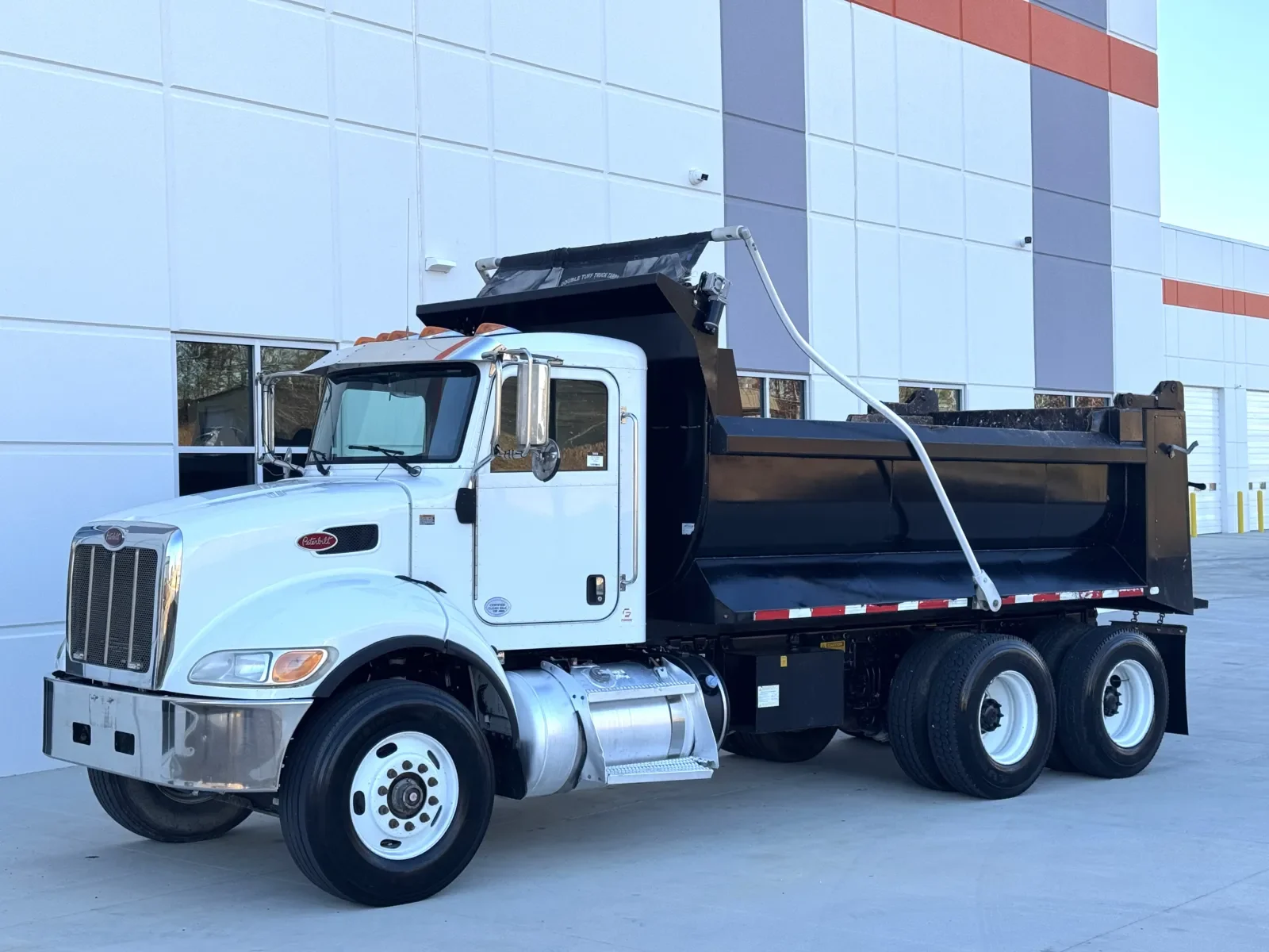 2018 Peterbilt 348 in Greer, SC — photo 3