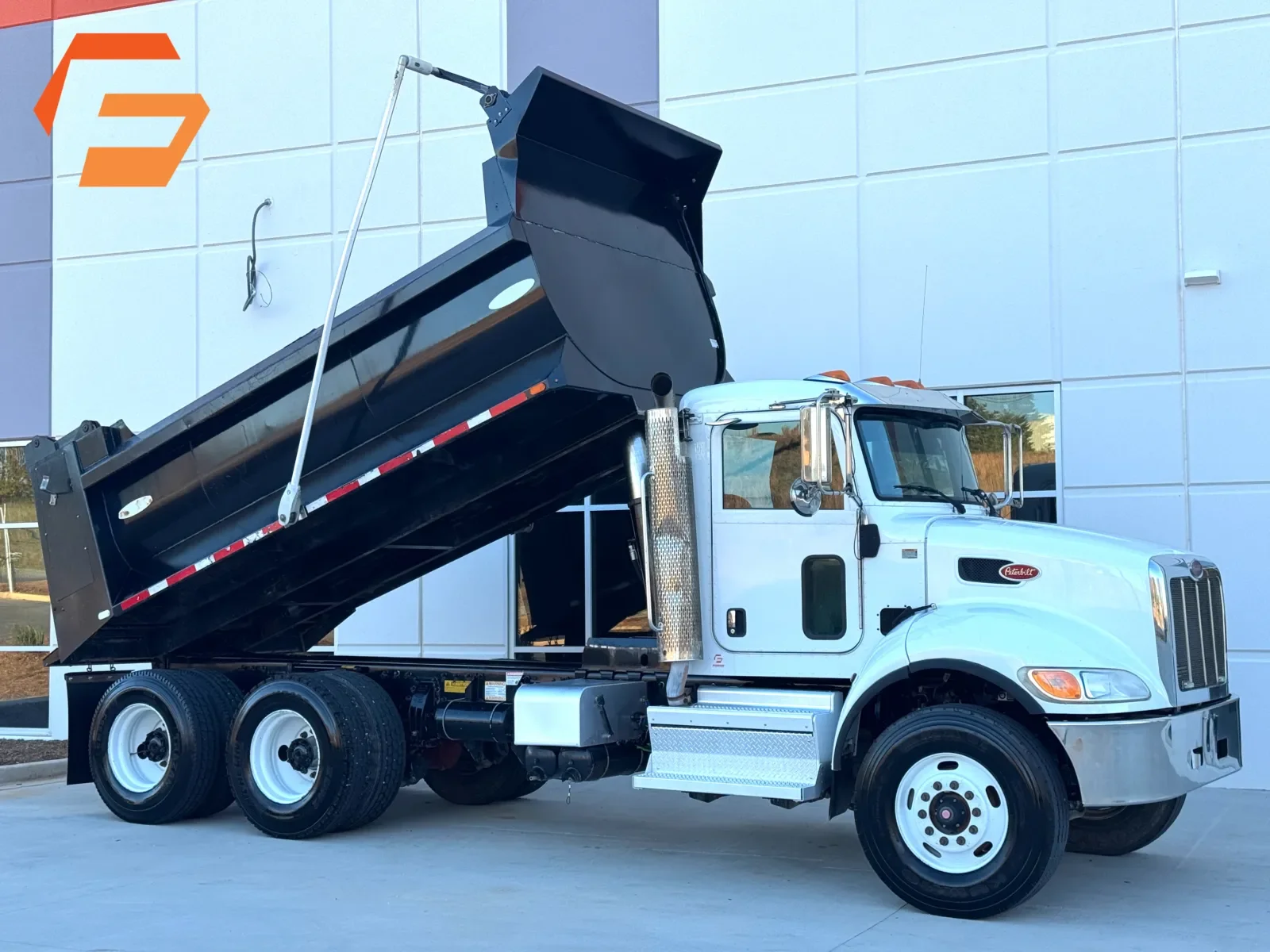 2018 Peterbilt 348 in Greer, SC