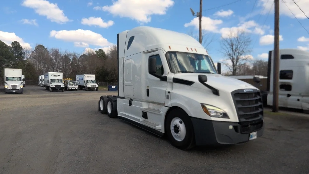 2022 Freightliner Cascadia in Concord, NC