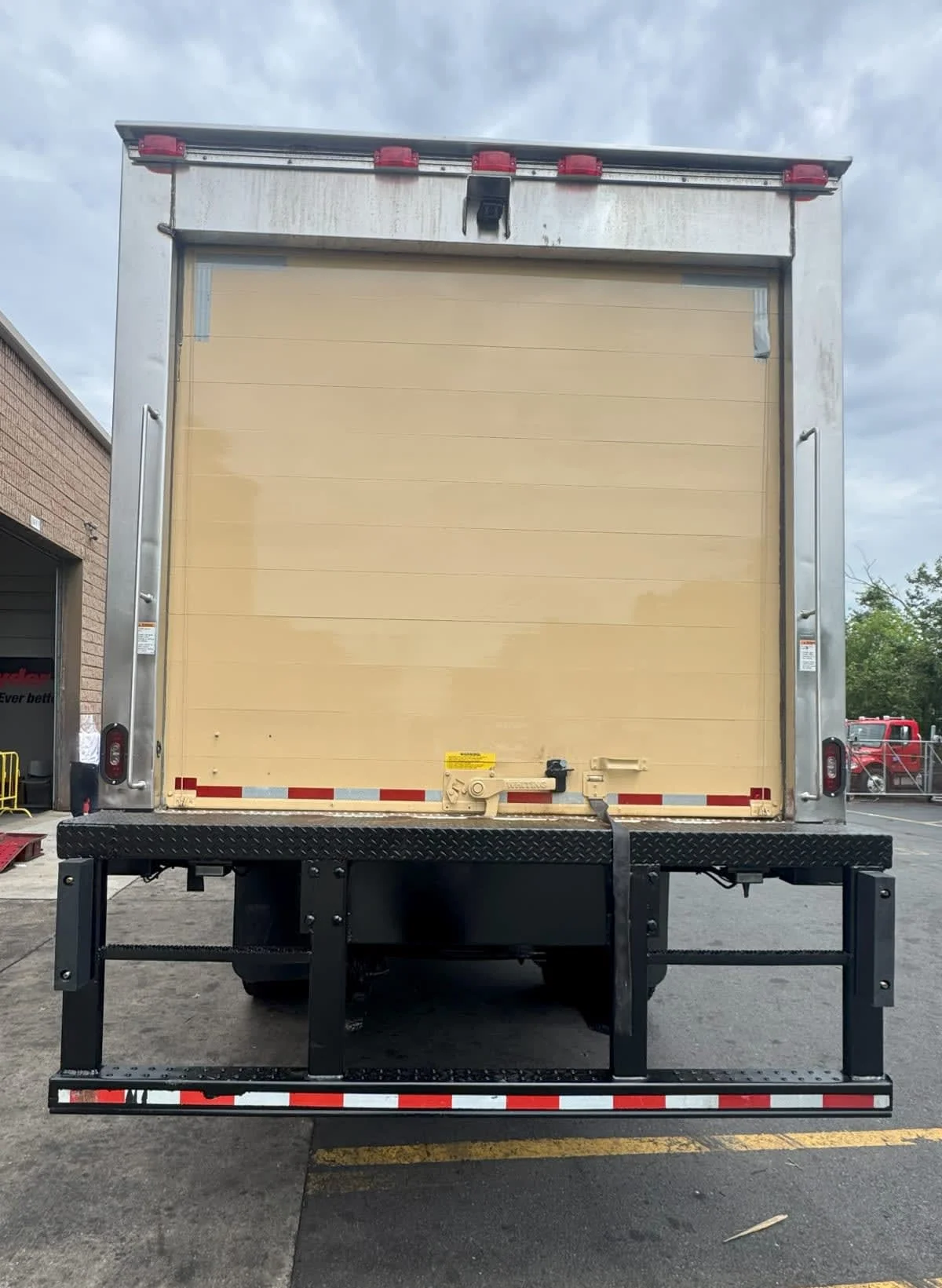 2019 Freightliner M2 106 in Newark, NJ — photo 5