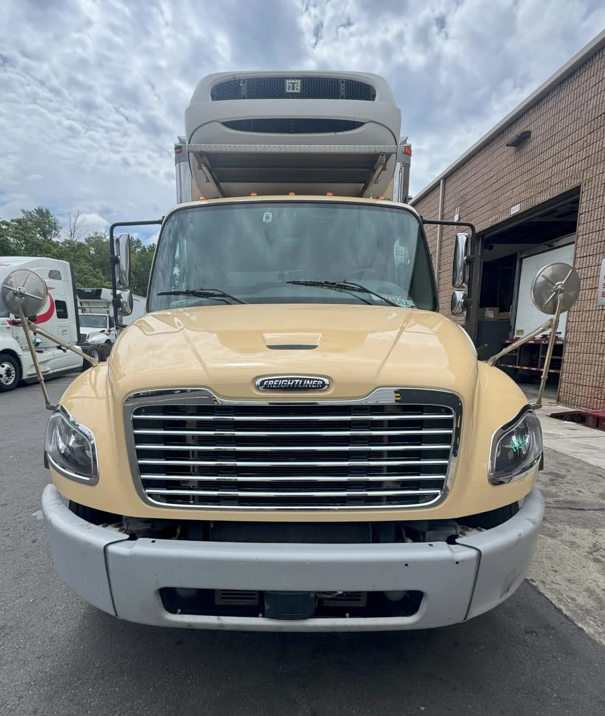 2019 Freightliner M2 106 in Newark, NJ — photo 2