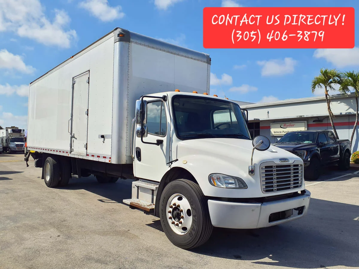 2019 Freightliner M2 106 in Miami, FL — photo 3