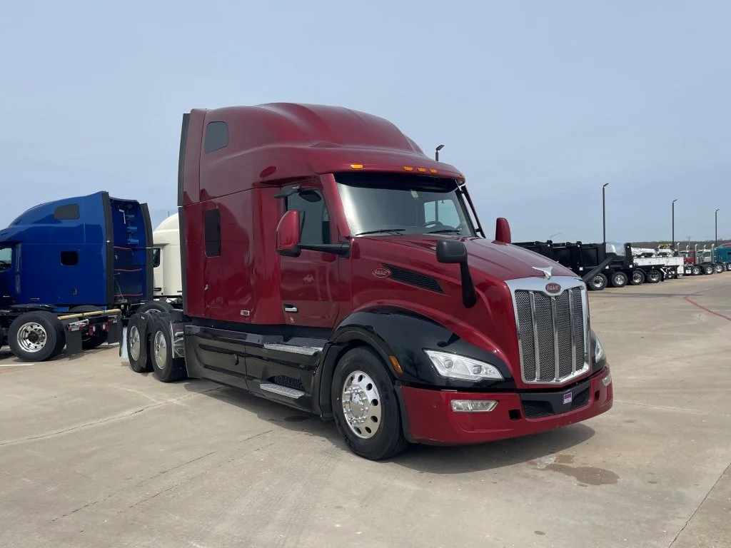 2023 Peterbilt 579 - image 7