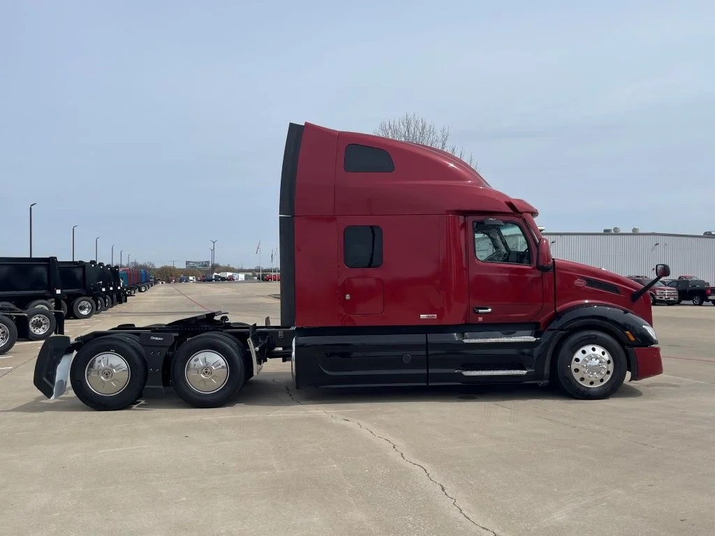 2023 Peterbilt 579 - image 6
