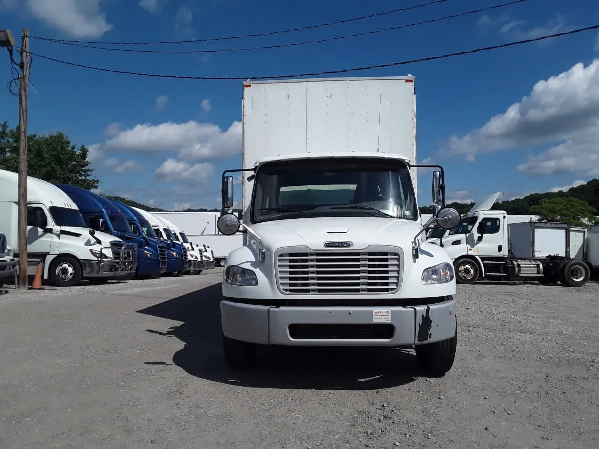 2021 Freightliner M2 106 in Pittsburgh, PA — photo 2