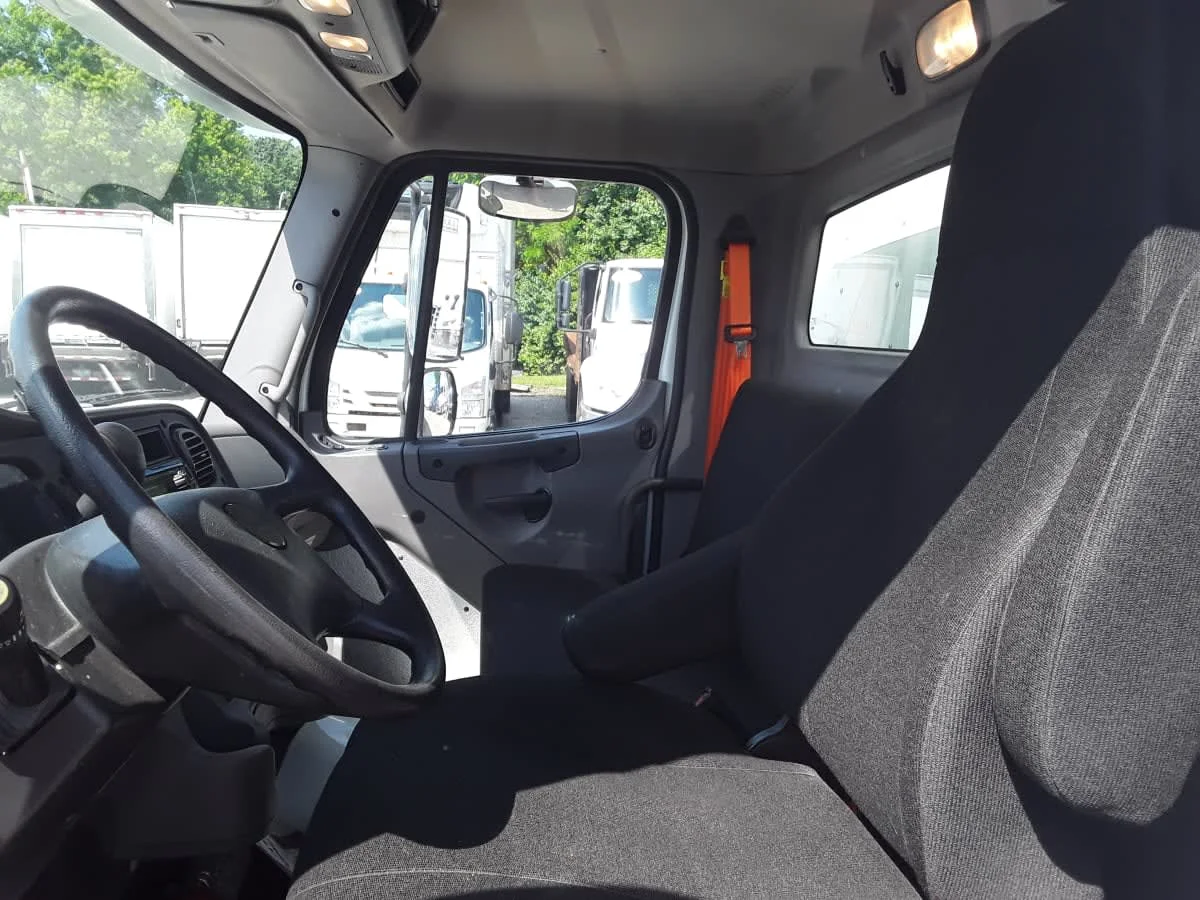 2021 Freightliner M2 106 in Pittsburgh, PA — photo 7