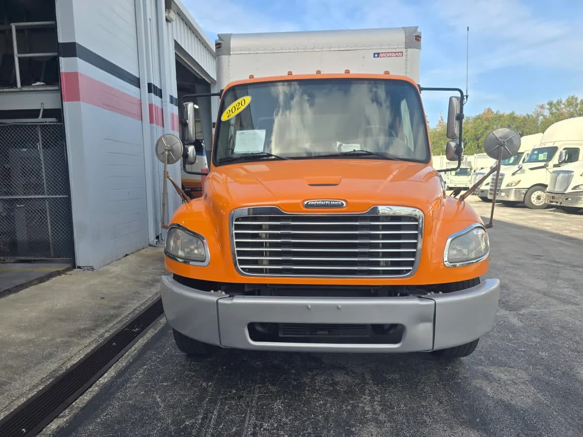 2020 Freightliner M2 106 in Tampa, FL — photo 2