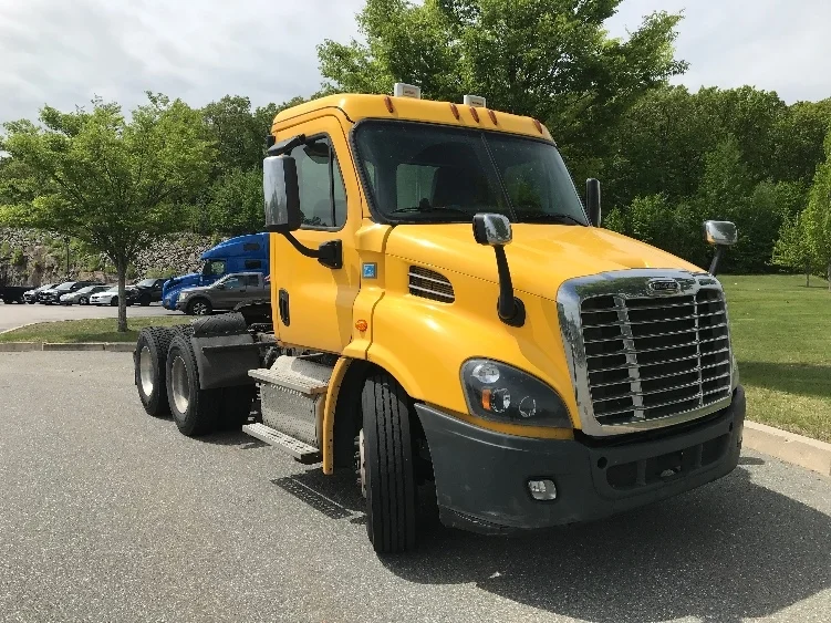 2019 Freightliner Cascadia in Fitchburg, MA