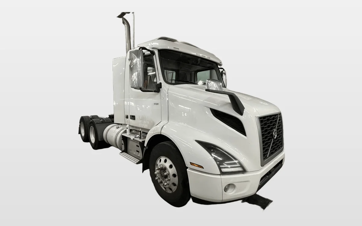 2019 Volvo - image 1