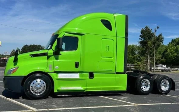2022 FREIGHTLINER Cascadia 126 - image 5