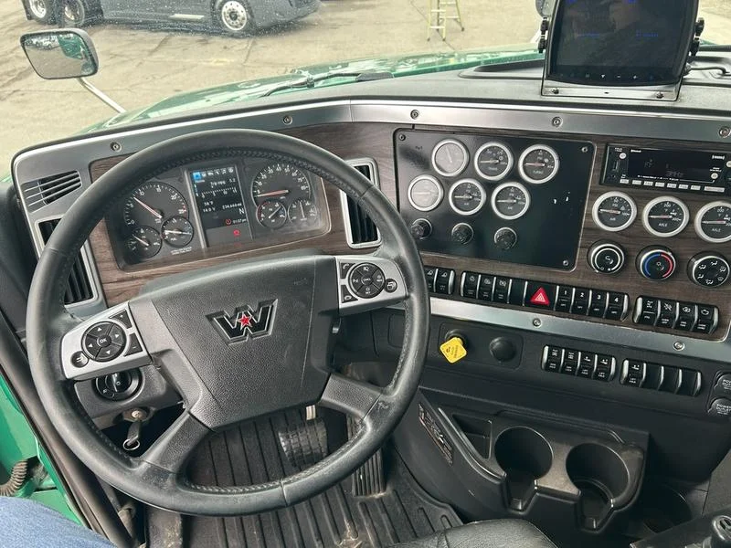 2022 Western Star 49X - image 8