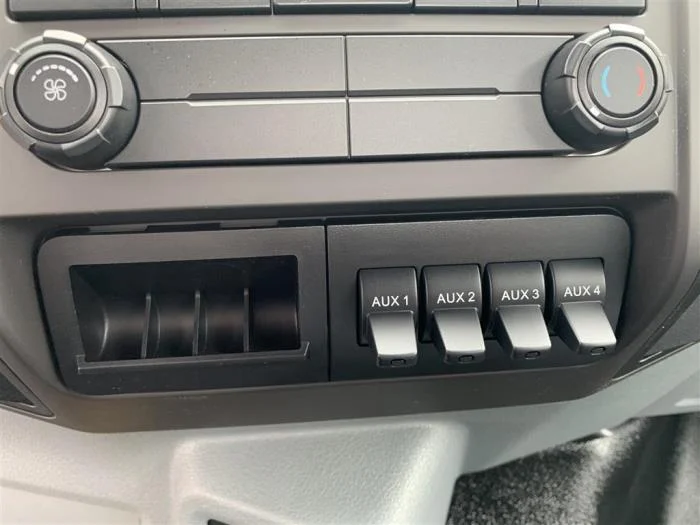 2027 Ford F-650 — photo 18