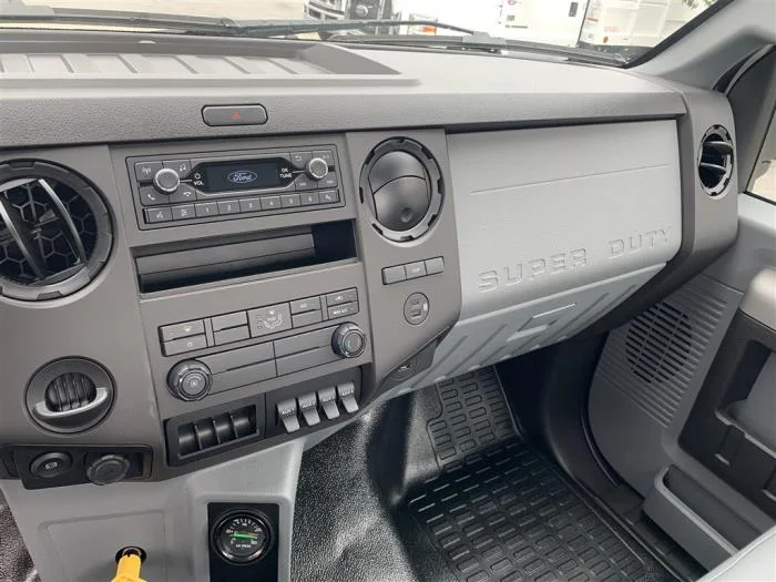 2027 Ford F-650 — photo 15