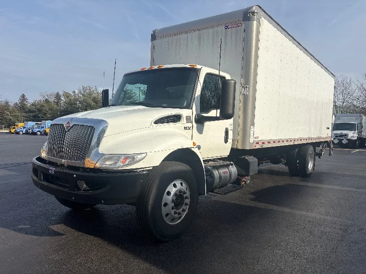 2020 International MV in Burlington, NJ — photo 3