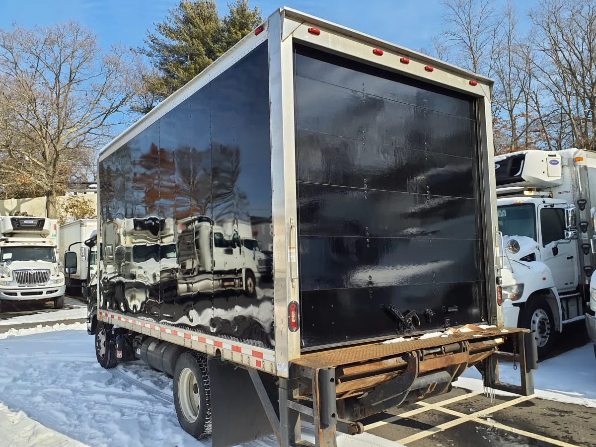 2019 Isuzu NQR - image 6