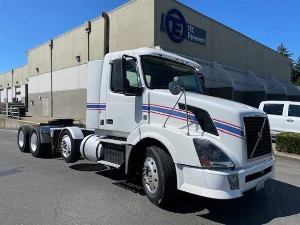 2009 Volvo VNL 860