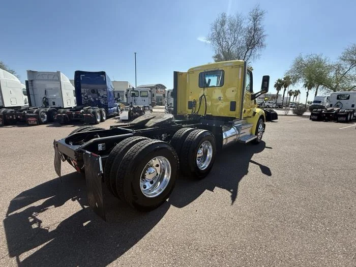 2021 Peterbilt 579 in Tucson, AZ — photo 6