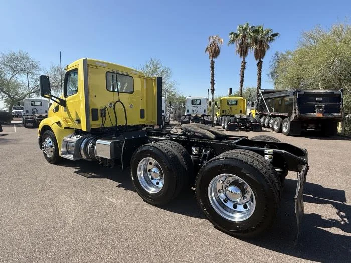 2021 Peterbilt 579 in Tucson, AZ — photo 4