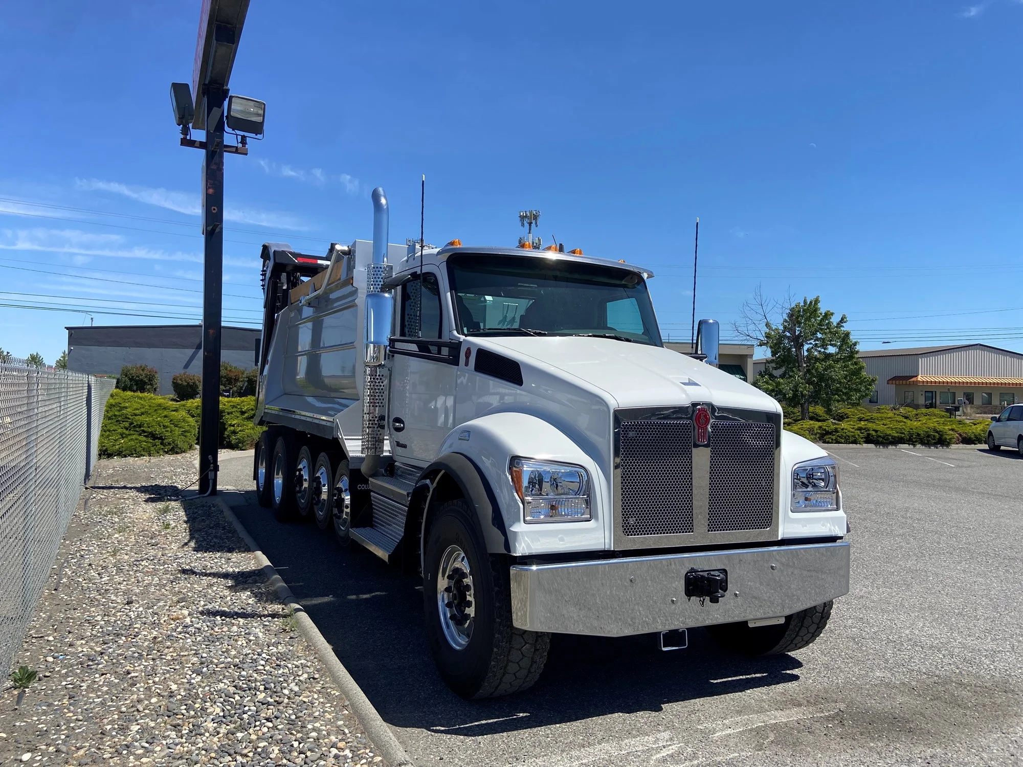 2026 Kenworth T880 in Pasco, WA — photo 2