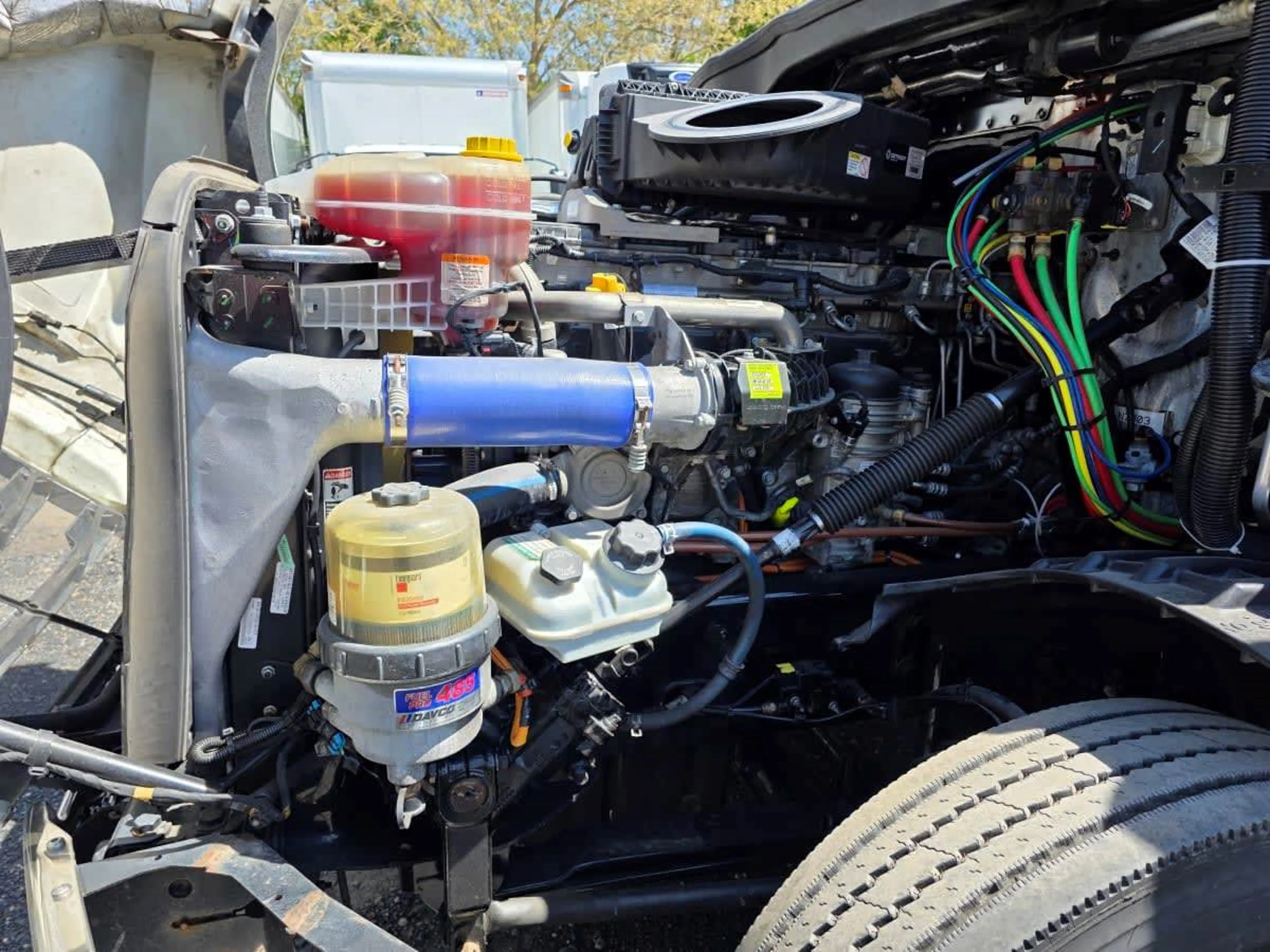 2020 Freightliner Cascadia - image 7