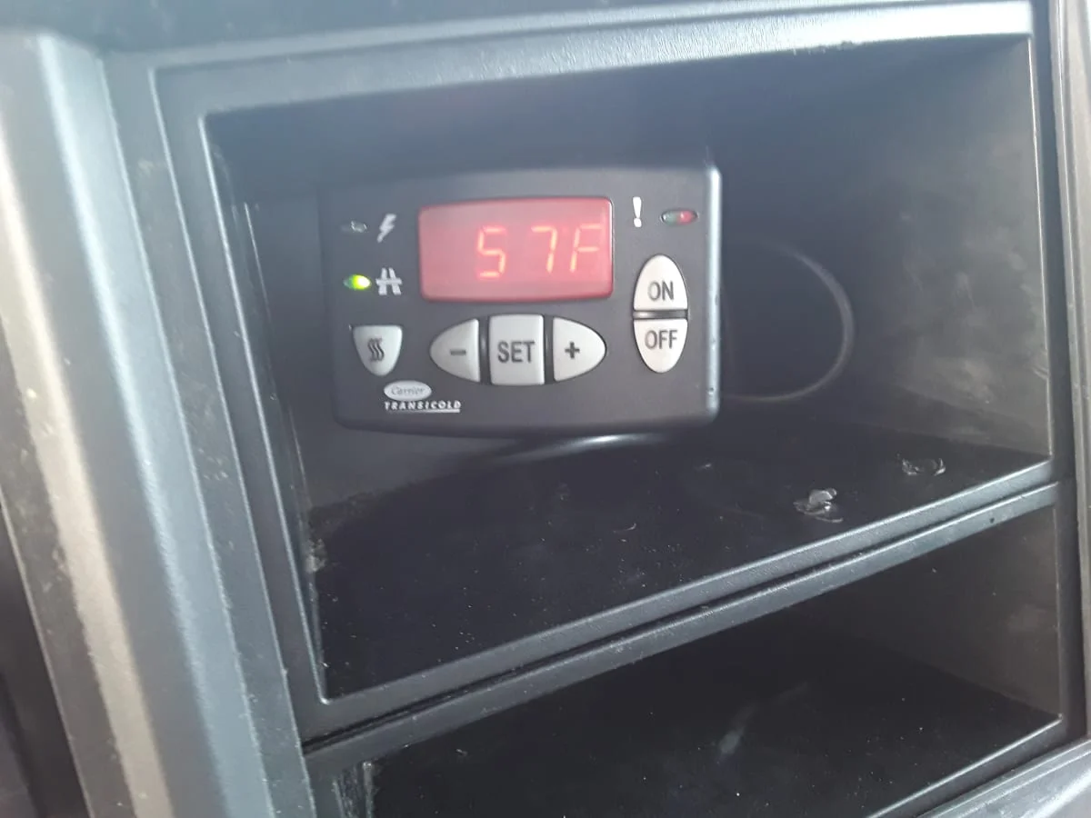 2018 Isuzu NRR - image 12