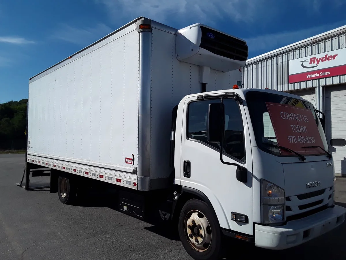 2018 Isuzu NRR - image 3