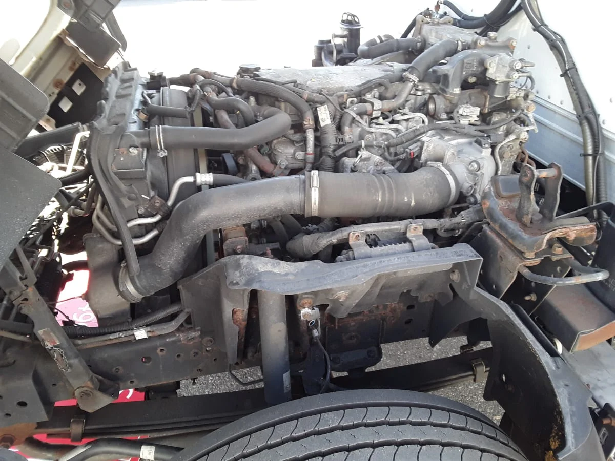 2018 Isuzu NRR - image 10