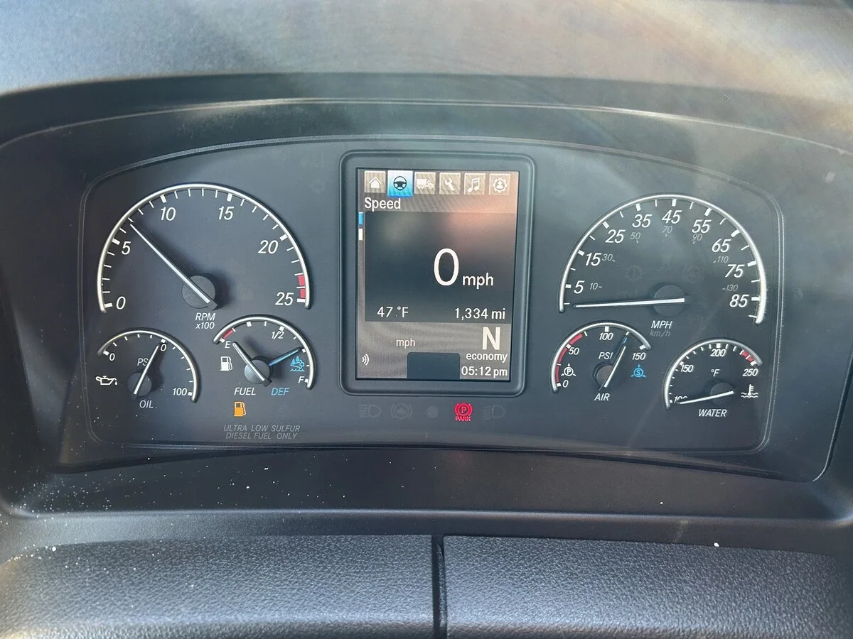 2026 Freightliner Cascadia - image 12