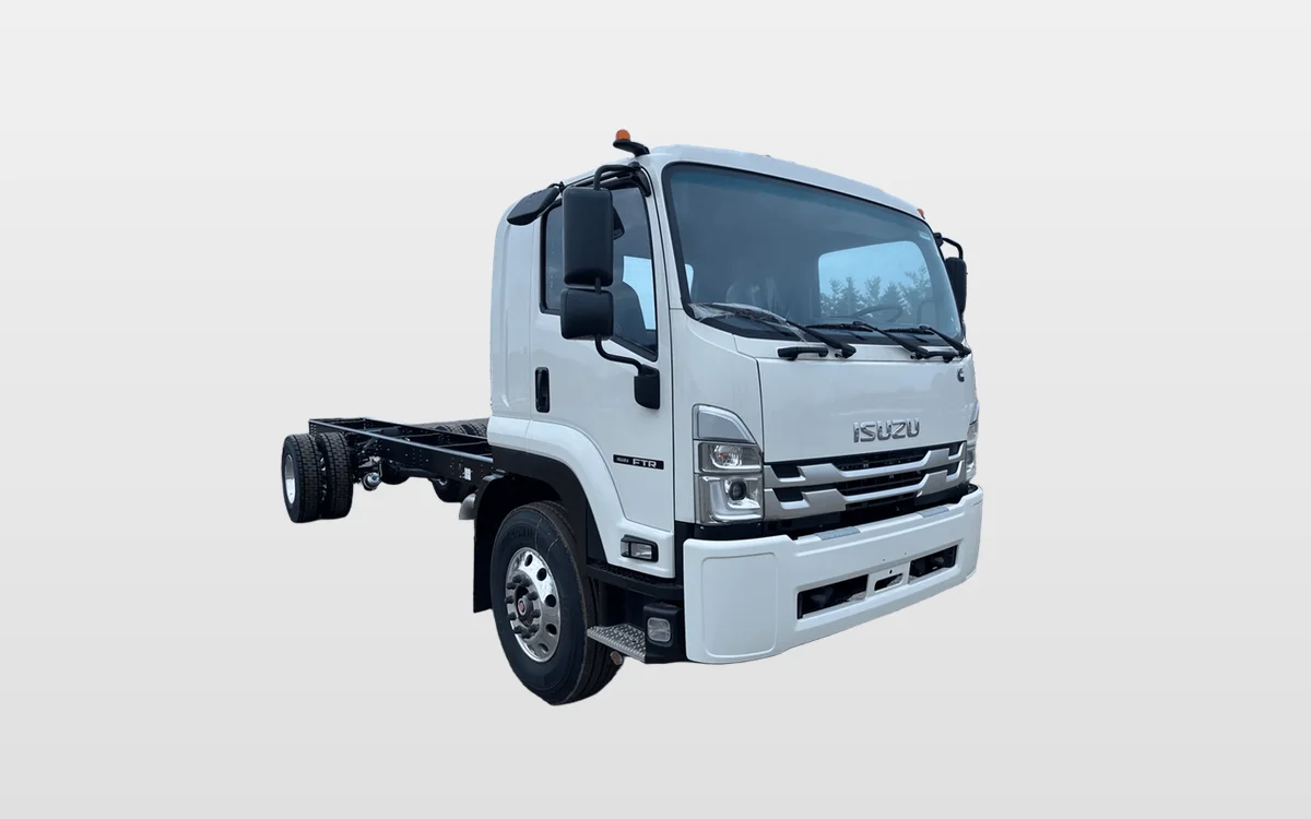 2025 Isuzu FTR - image 1