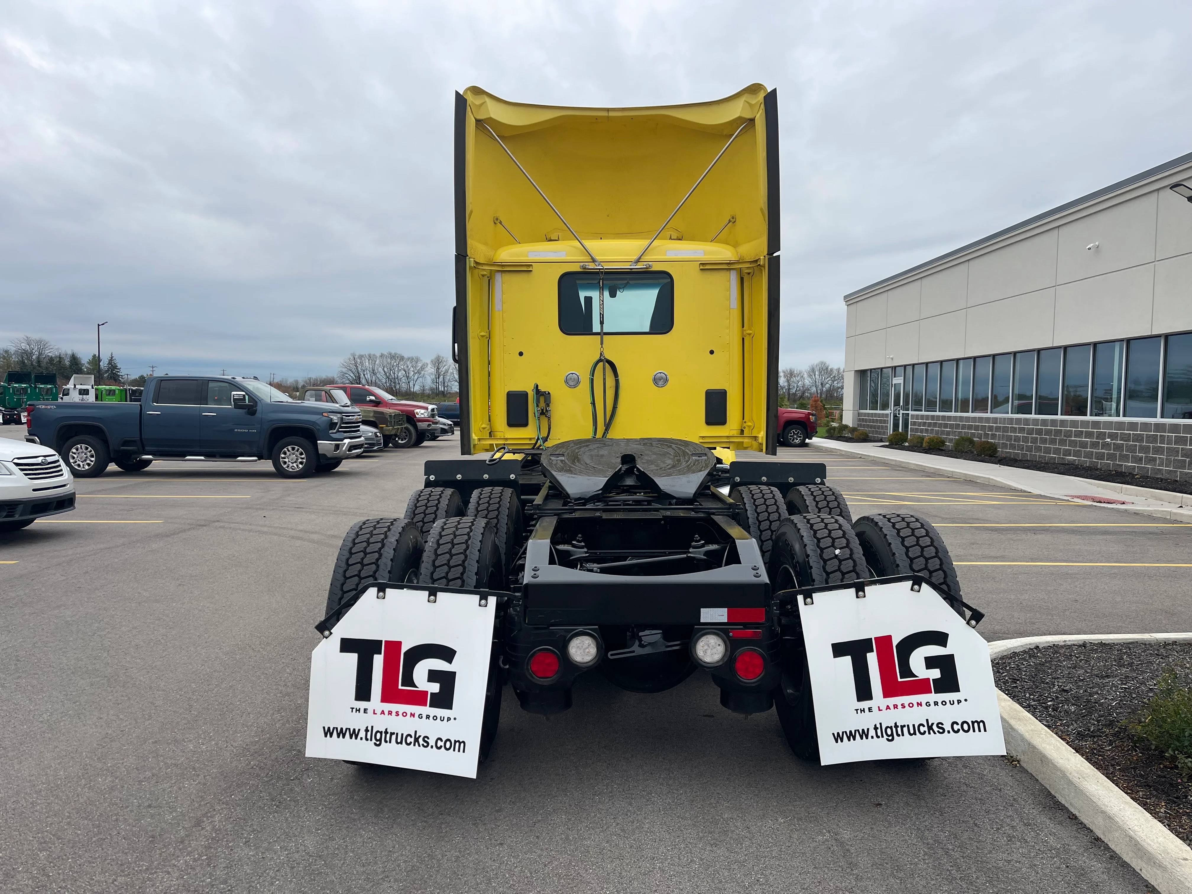 2021 Peterbilt 579 - image 4