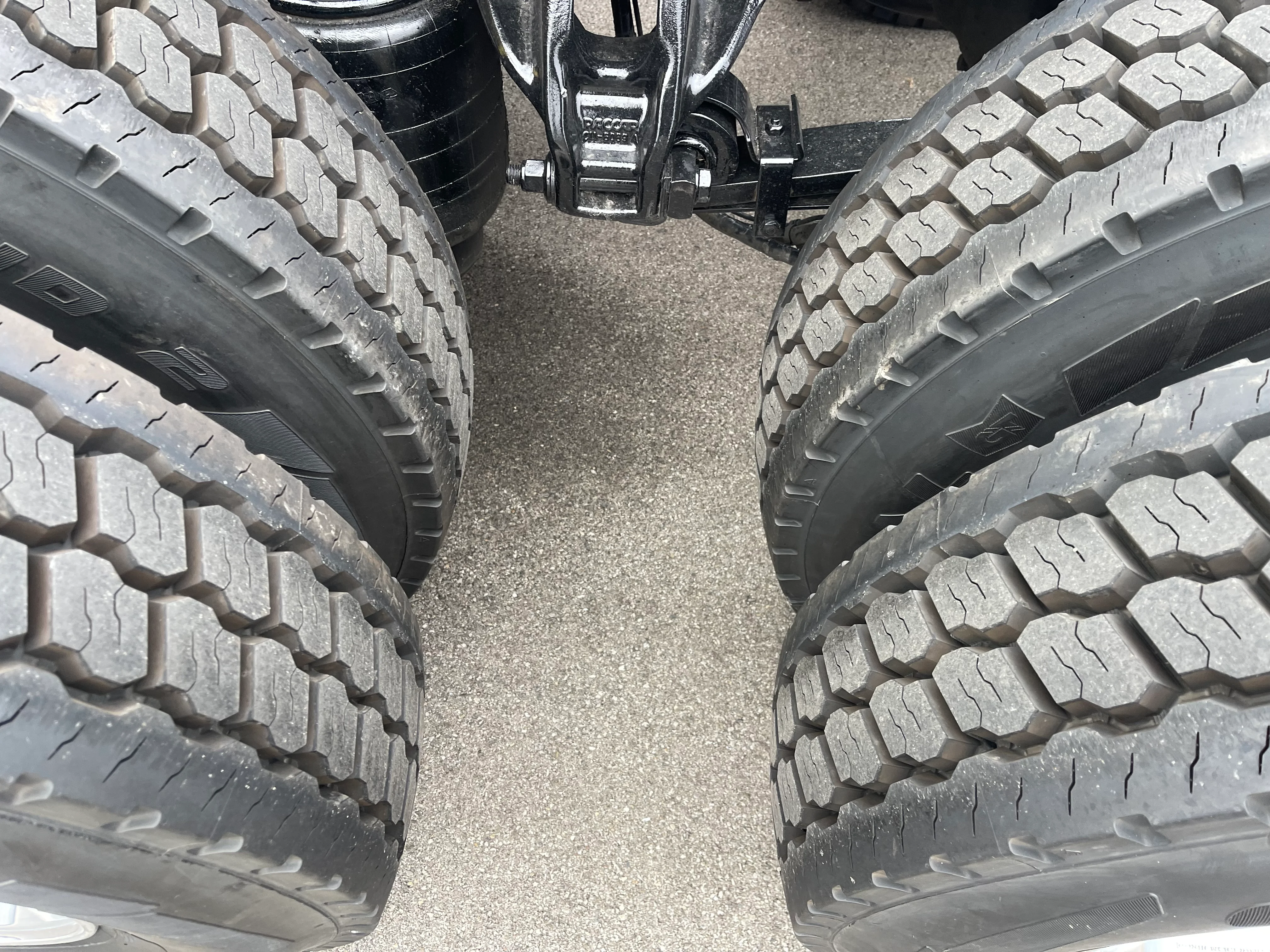 2021 Peterbilt 579 - image 13