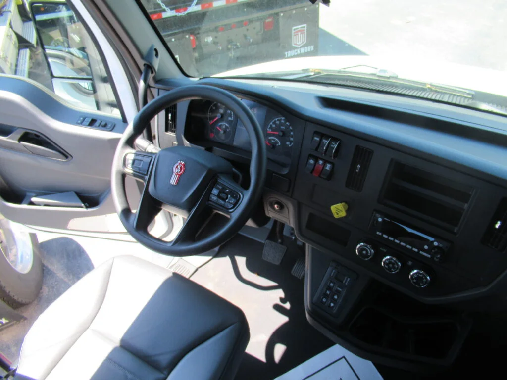 2027 Kenworth in Birmingham, AL — photo 6
