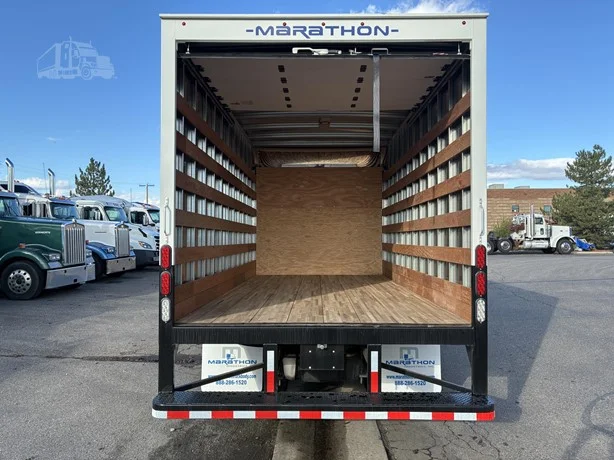 2025 Isuzu NRR - image 12