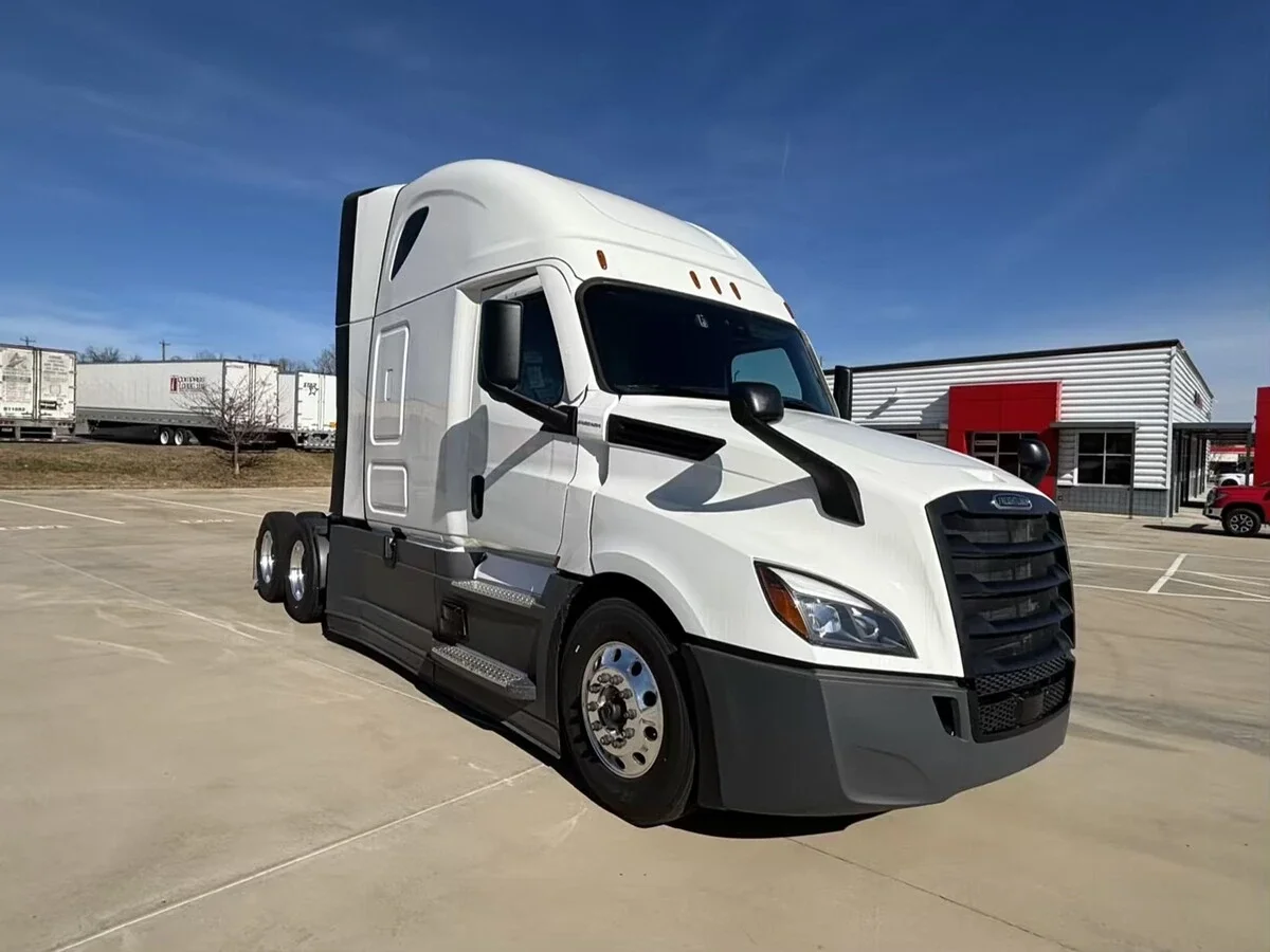 2026 Freightliner Cascadia — photo 6