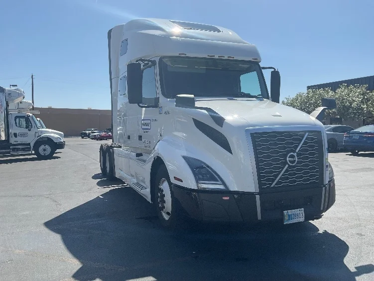 2022 Volvo VNL 760 in North Las Vegas, NV
