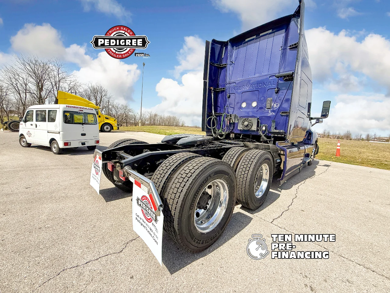 2024 International LT in Springfield, MO — photo 2