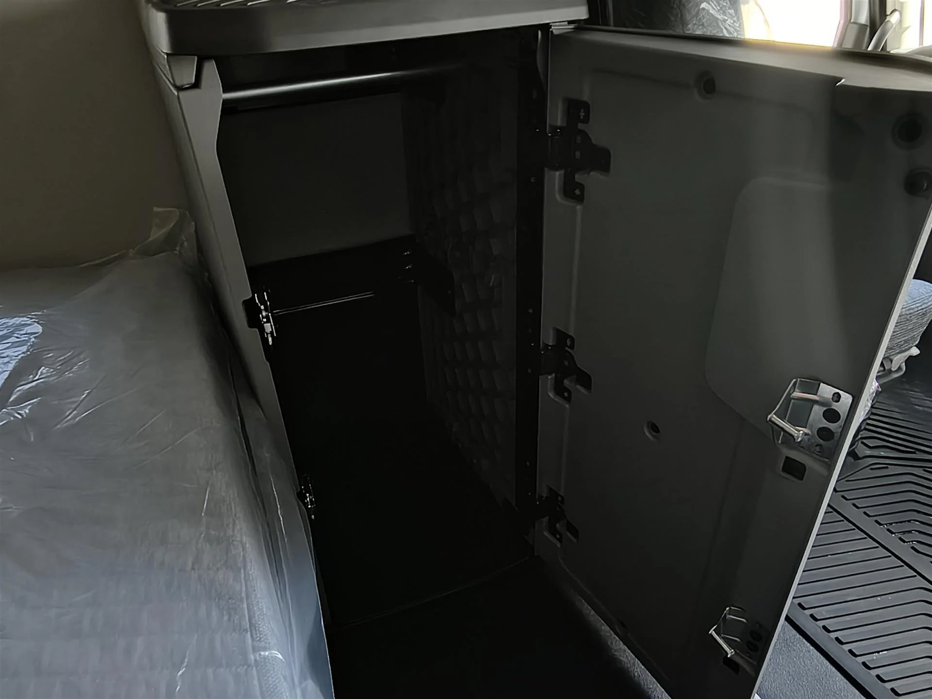 2027 Volvo VNL 860 in Fort Lauderdale, FL — photo 15